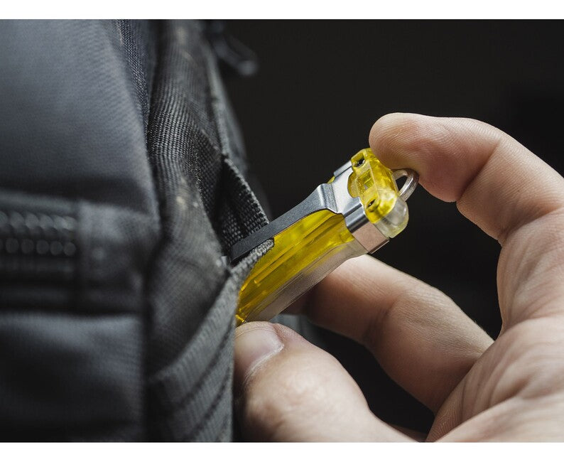 ArmyTek Zippy LED privjesak za ključeve, sivi