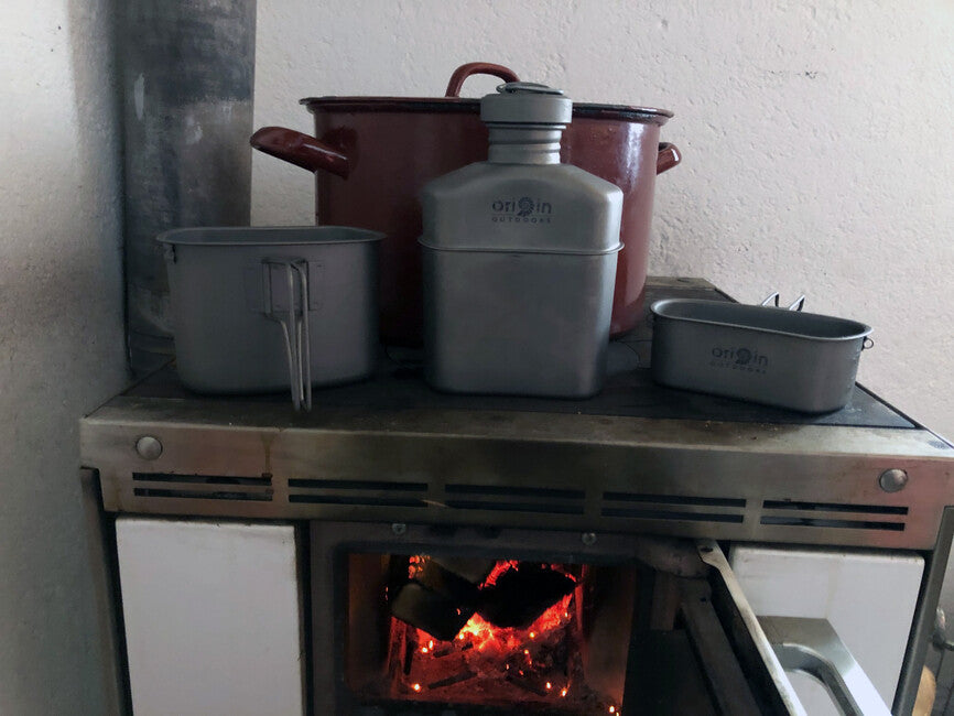 Origin Outdoors Titanijska čuturica s karabinerom i torbicom za nošenje 1 l Canteen