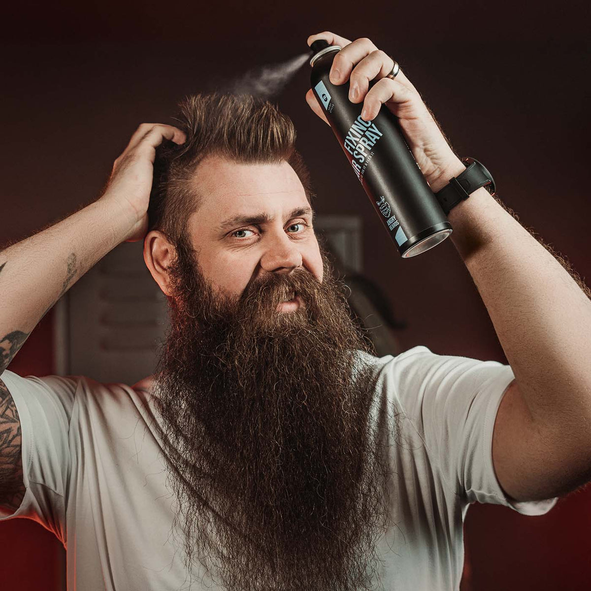 Angry Beards Hairy Styles fixujúci lak pre chlapov, 300 ml