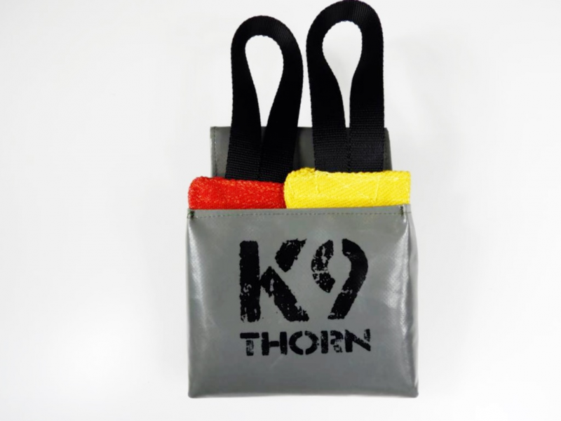 K9 Thorn torbica za poslastice s remenom, otvorena, maslinasto zelena