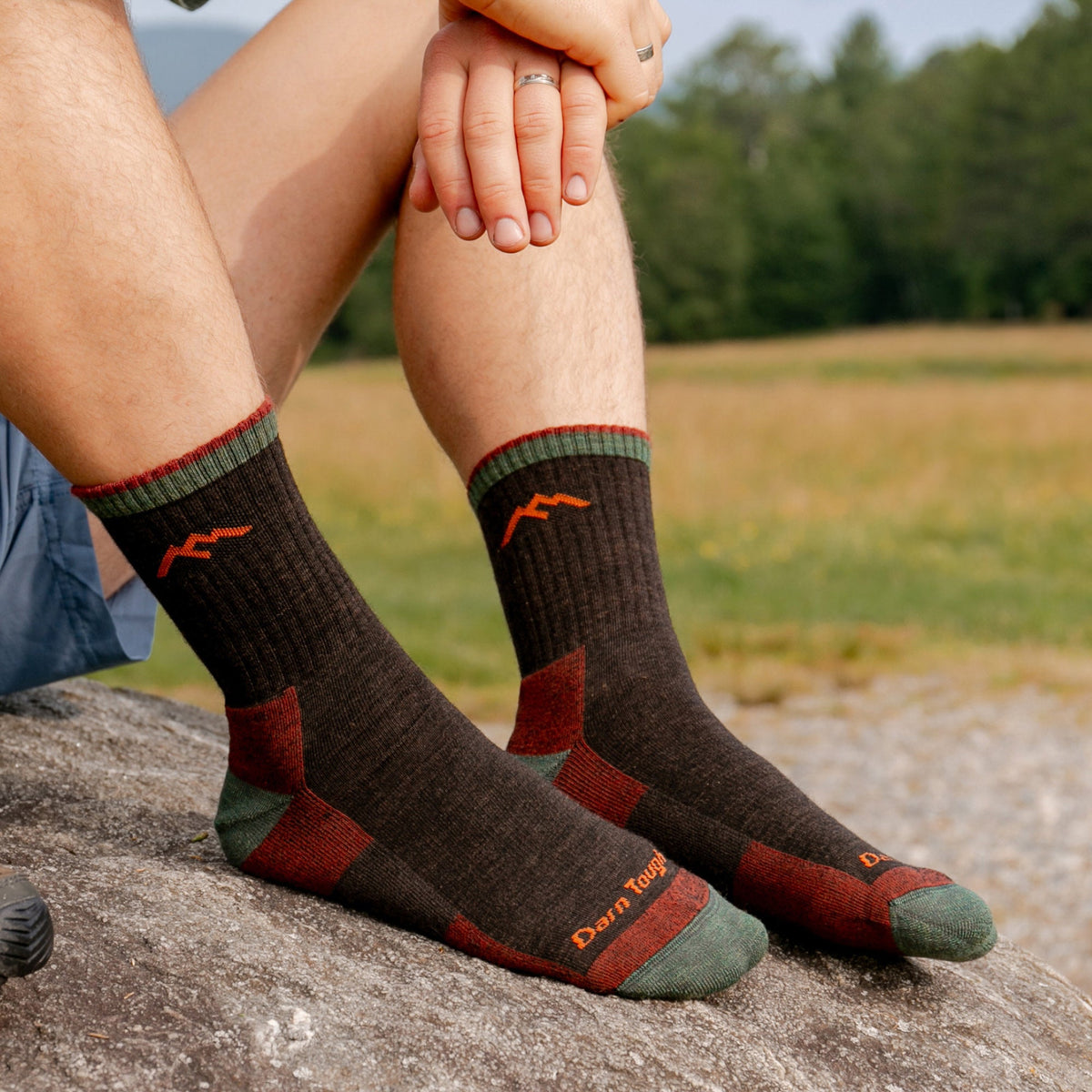 Darn Tough Hiker Micro Crew Midweight planinarske čarape s amortizacijom, Walnut