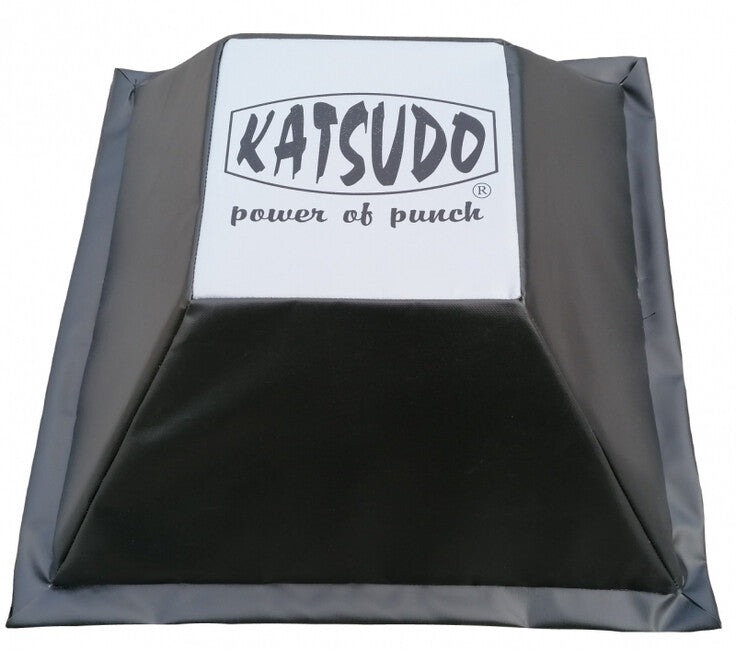 Katsudo Ihlan zidna makiwara, crna