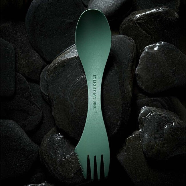 LIGHT MY FIRE Spork large serving multifunkcionalna žlica, zelena