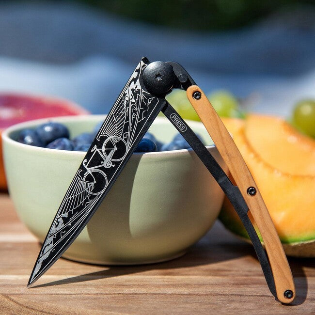 Deejo Bicycle sklopivi nož Black tattoo juniper wood