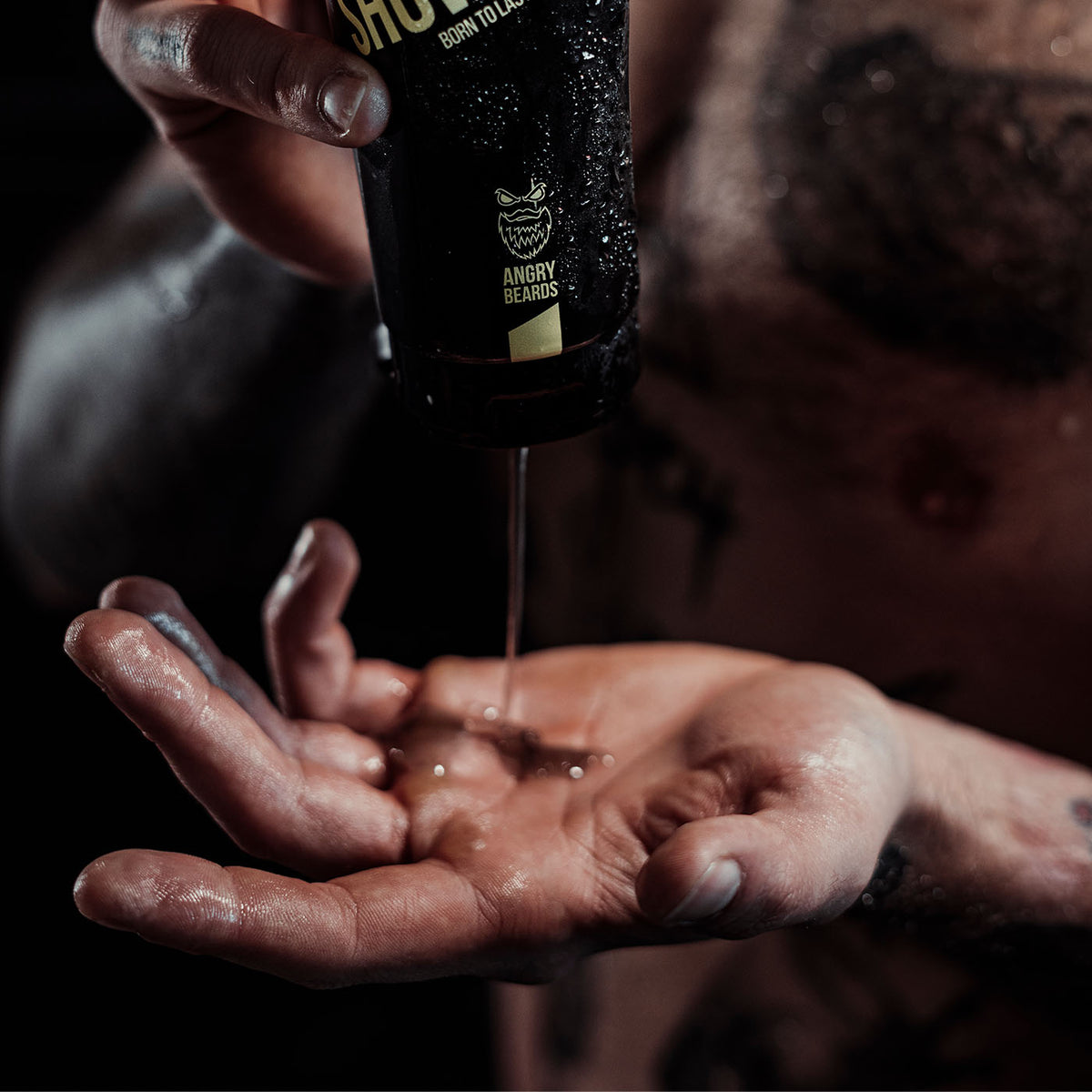 ANGRY BEARDS Urban Twofinger sprchovací gél na telo a gule, 230 ml