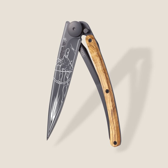 Deejo Tattoo sklopivi nož Black olive wood, Sagittarius
