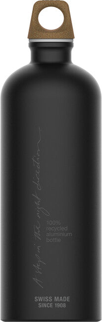 SIGG Traveller MyPlanet aluminijska boca za piće 1 L, Smjer Plain