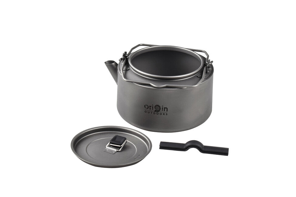 Origin Outdoors Camping Kettle titanijski čajnik za čaj/kavu sa silikonskim ručkama i sitom, 1,2 L