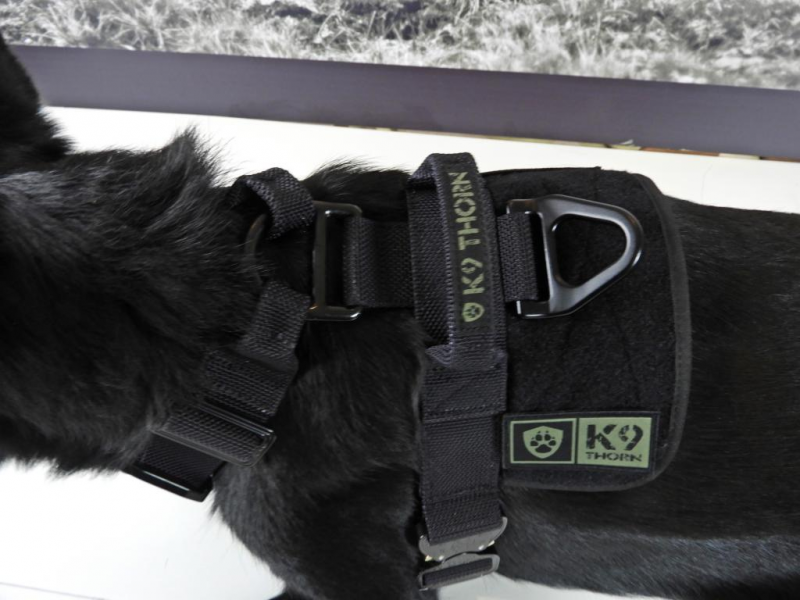K9 Thorn Delta postroj, crni
