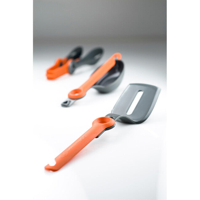 GSI Outdoors Crossover Kitchen Kit kuhinjski set za kampiranje