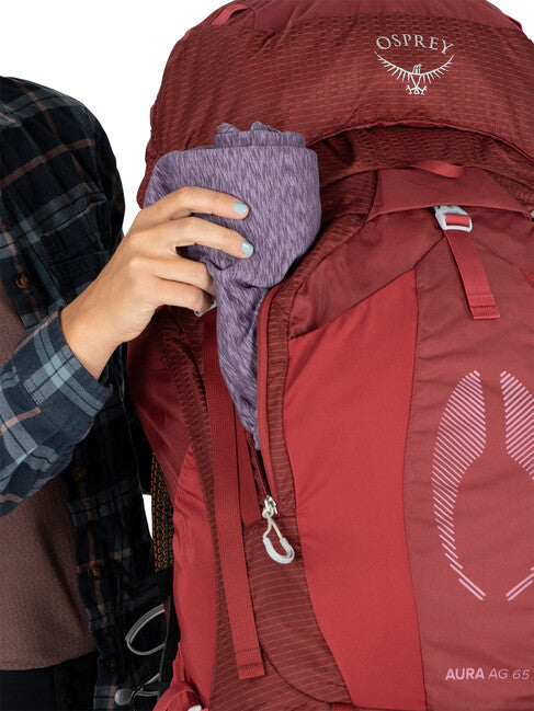 OSPREY AURA AG 65 turistički ruksak, berry sorbet red