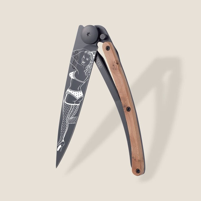Deejo Tattoo sklopivi nož Black juniper wood Pin up