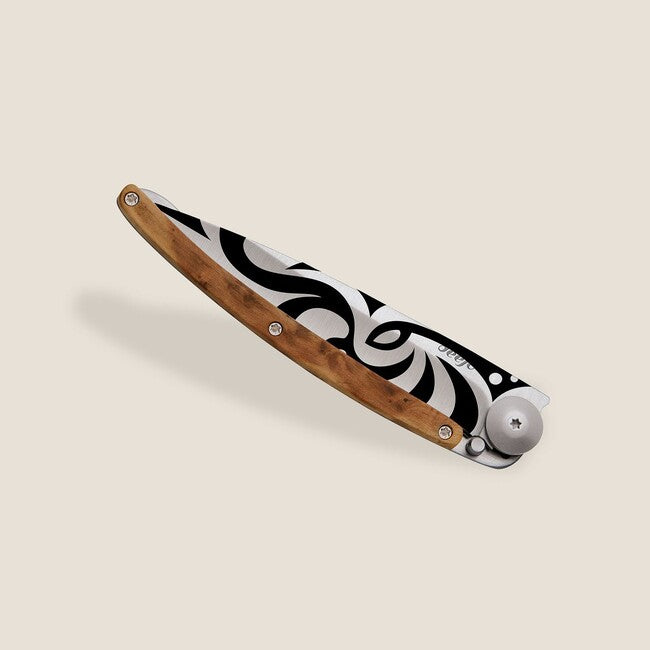 Deejo Tattoo Tribal sklopivi nož juniper wood