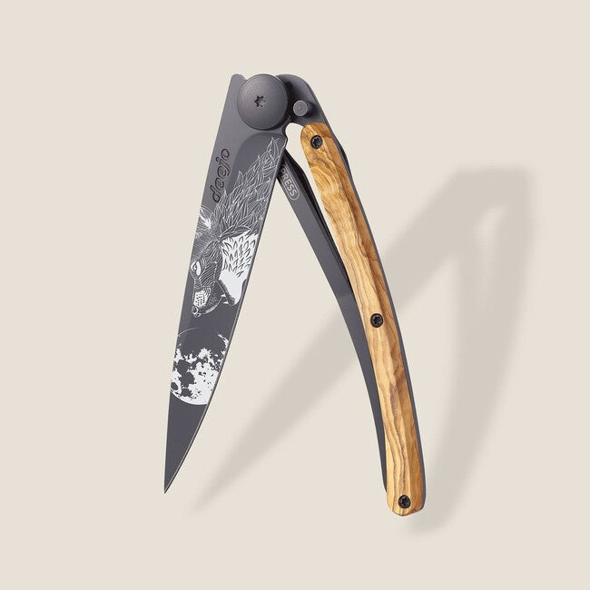 Deejo Black tattoo sklopivi nož howling olive wood