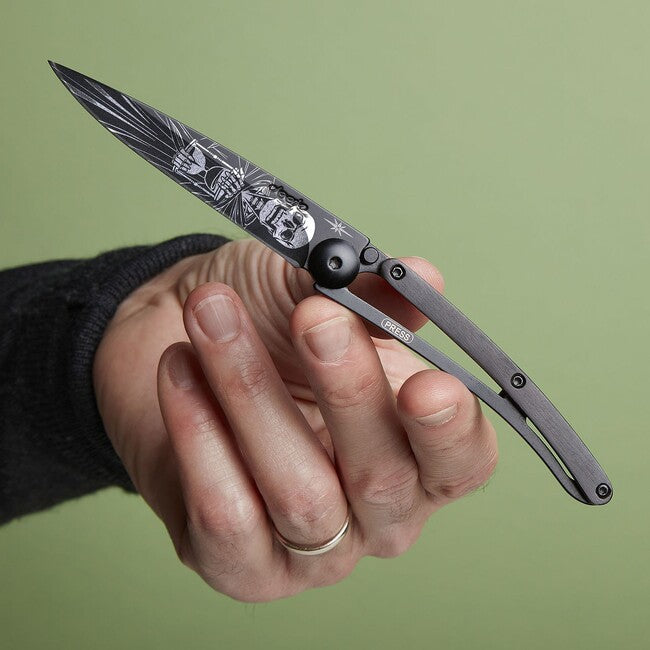Deejo Tattoo sklopivi nož Black ebony wood Immortal