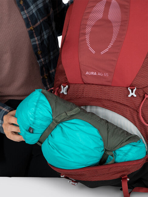 OSPREY AURA AG 65 turistički ruksak, berry sorbet red