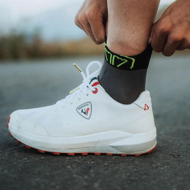 Sidas T-Free Run čarape, sive/crne
