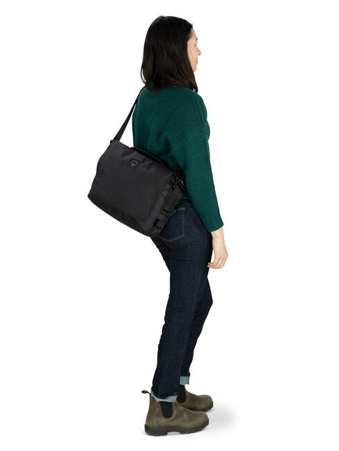 OSPREY AOEDE MESSENGER 7 torba na rameno, crna