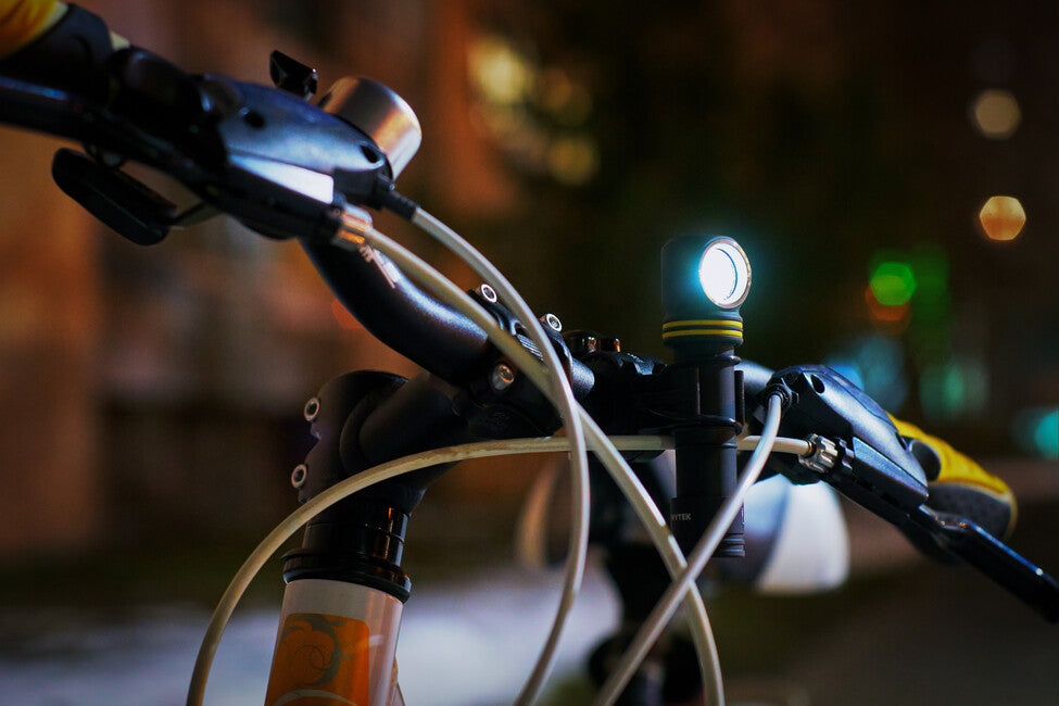 ArmyTek Elf C2 LED ručna svjetiljka hladna bijela, napajanje iz akumulatora, 1100 lm, 4800 h, 65 g