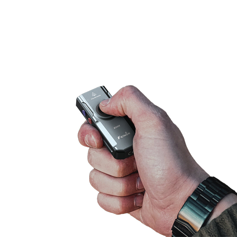 Fenix E06R nabíjateľná baterka, biela