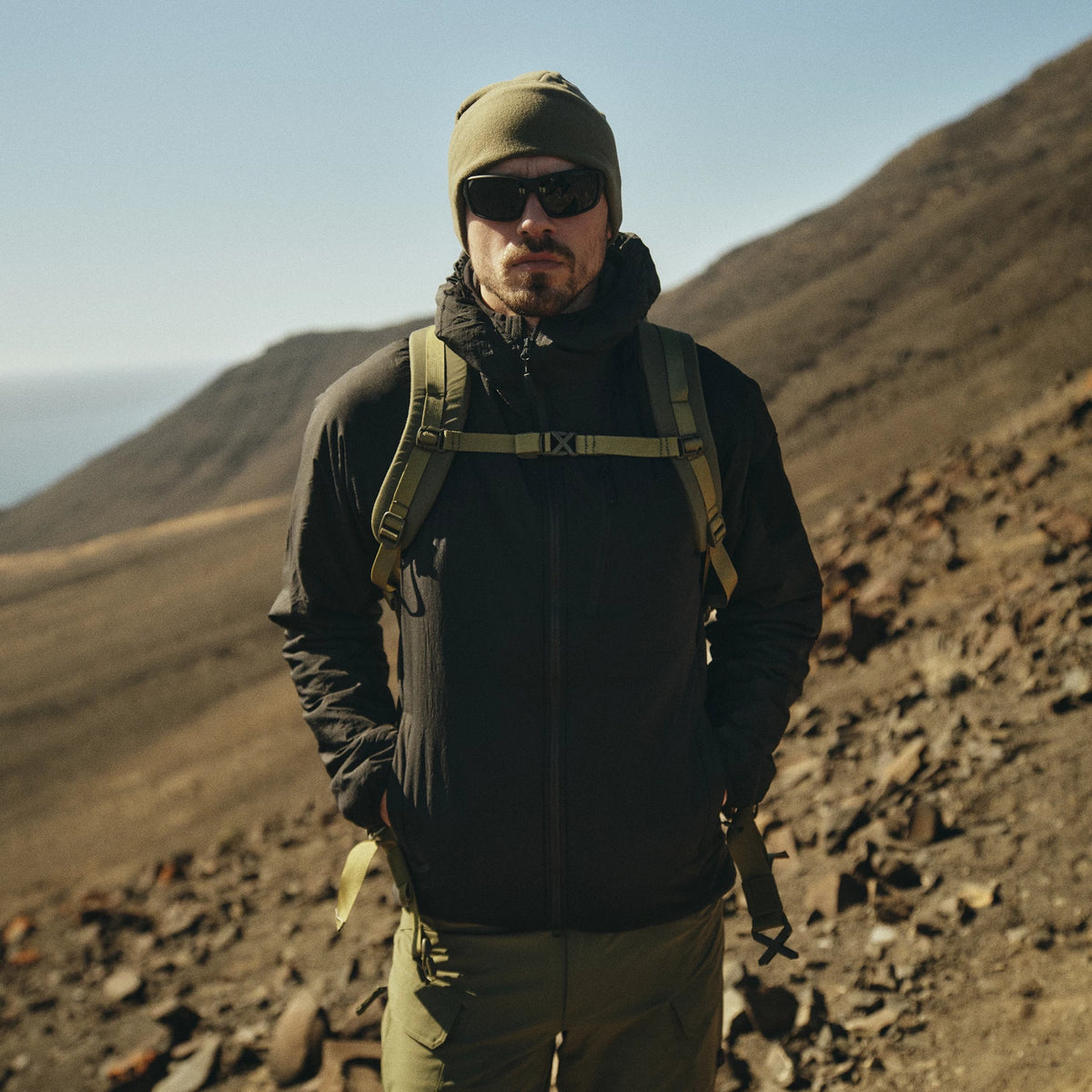 Helikon-Tex WOLFHOUND bunda s kapucňou Climashield Apex, PenCott WildWood™ – v použití 3
