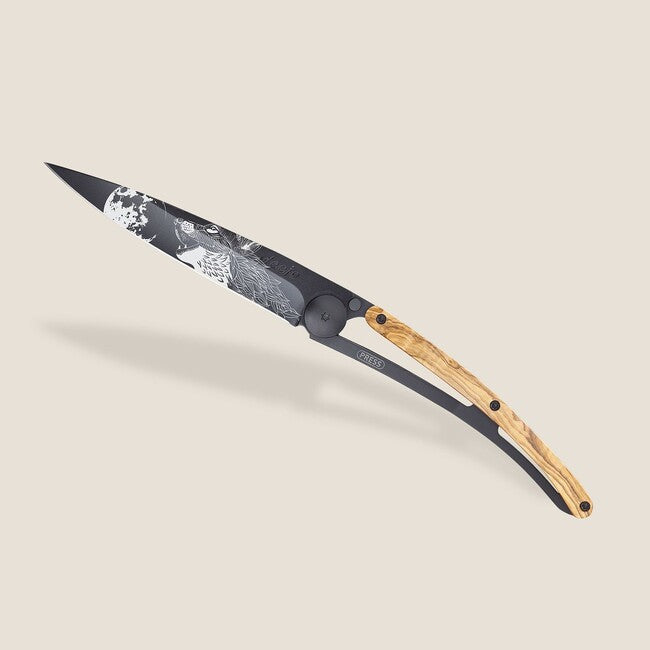 Deejo Black tattoo sklopivi nož howling olive wood
