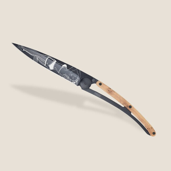 Deejo Tattoo sklopivi nož Black juniper wood Pin up