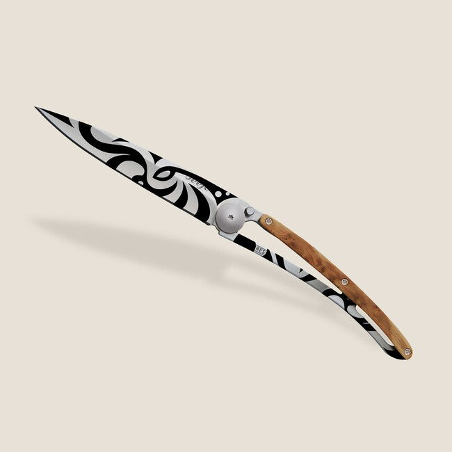 Deejo Tattoo Tribal sklopivi nož juniper wood