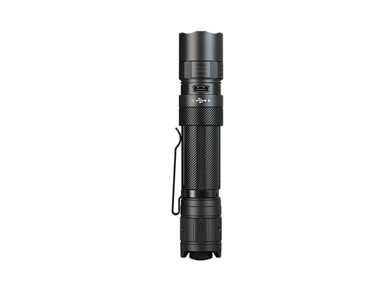 Fenix PD32R punjiva svjetiljka