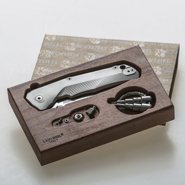 Lionsteel TRE džepni nož M390 s oštricom BR, vrlo robustan, smeđ