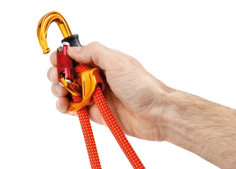 Petzl Sm´D karabiner Screw-Lock s vijčanom zaštitom, srebrn