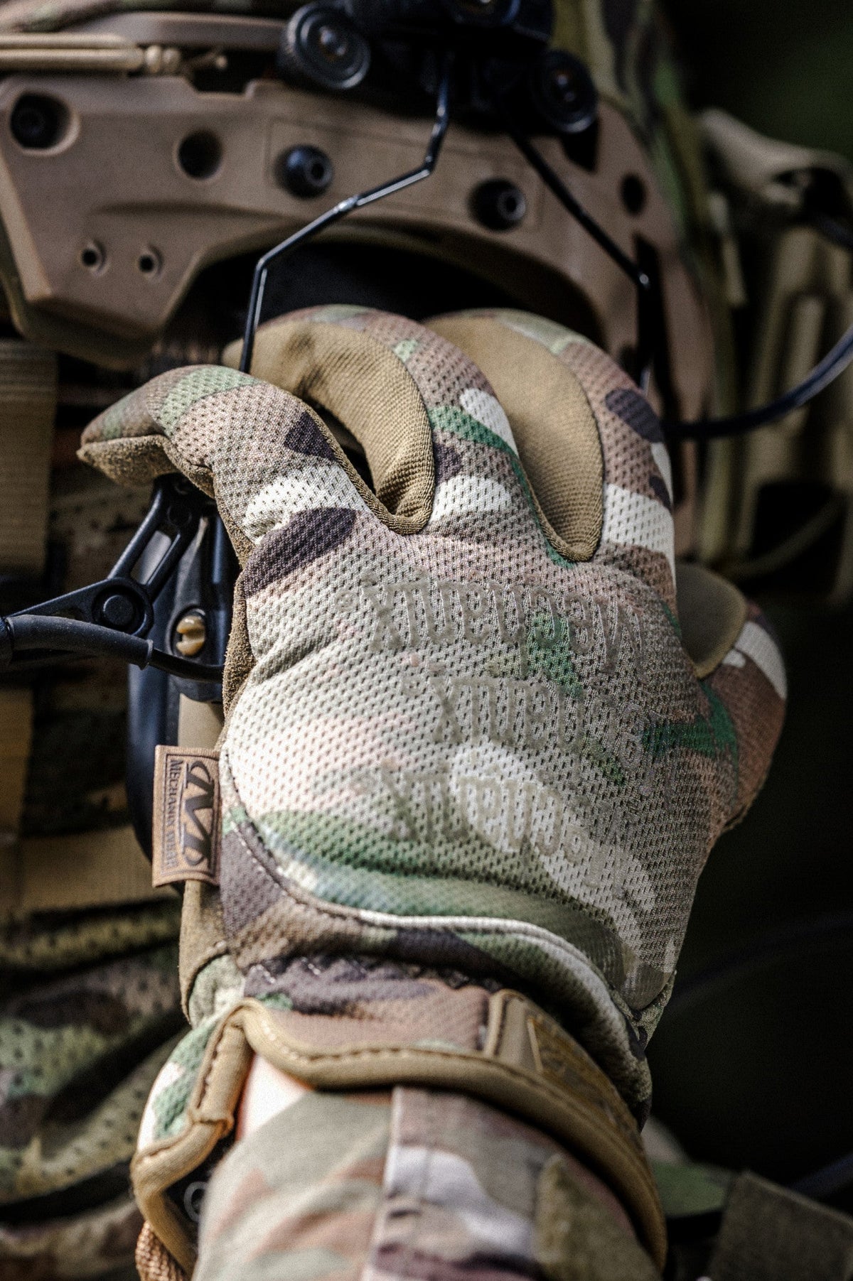 Mechanix FastFit rukavice antistatičke, MultiCam