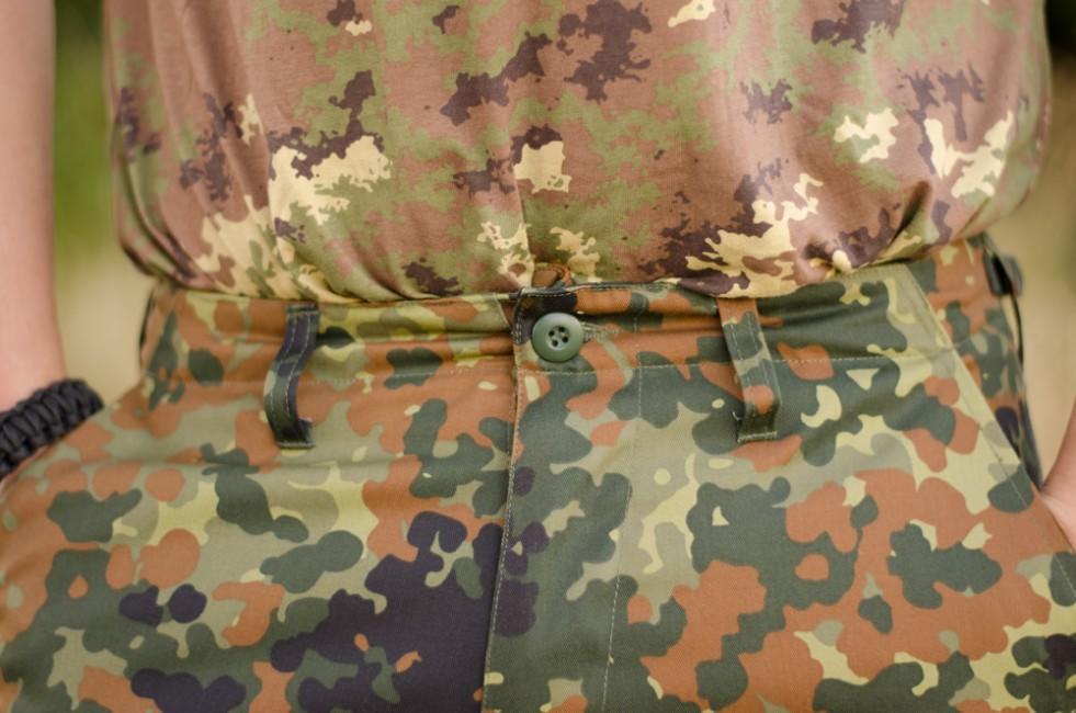 MFH BDU kratke hlače muške, flecktarn