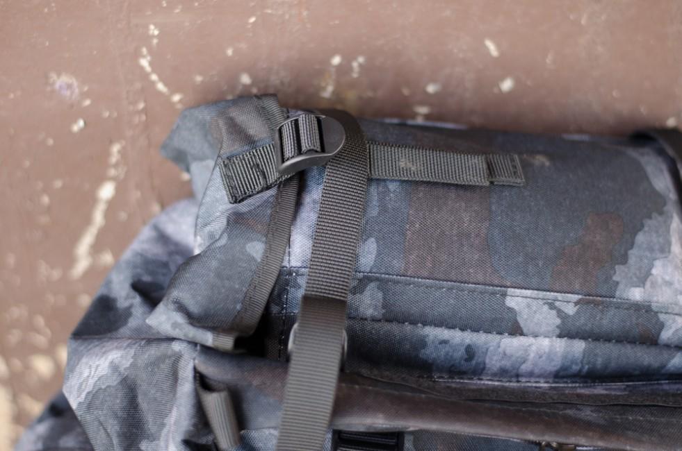 MFH BW ruksak nepromočivi HDT-camo LE 65L uzorak