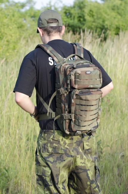 MFH US assault ruksak, Woodland 30L