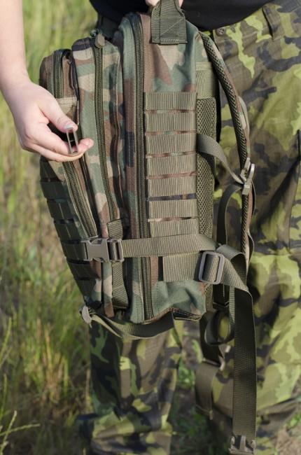 MFH US assault ruksak, Woodland 30L