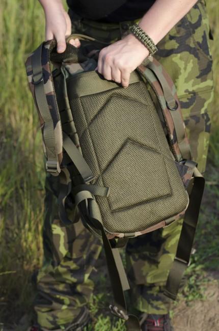 MFH US assault ruksak, Woodland 30L