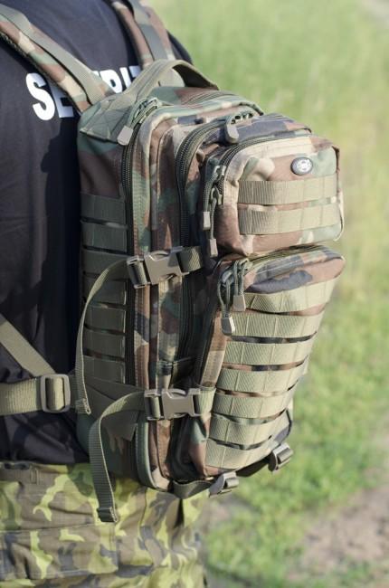 MFH US assault ruksak, Woodland 30L