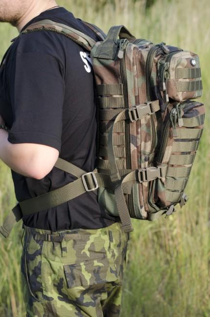 MFH US assault ruksak, Woodland 30L