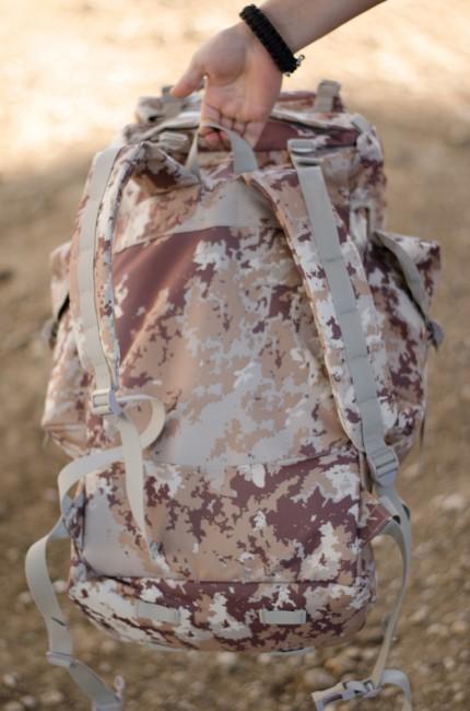MFH BW ruksak nepromočiv uzorak Vegetato desert, 65L