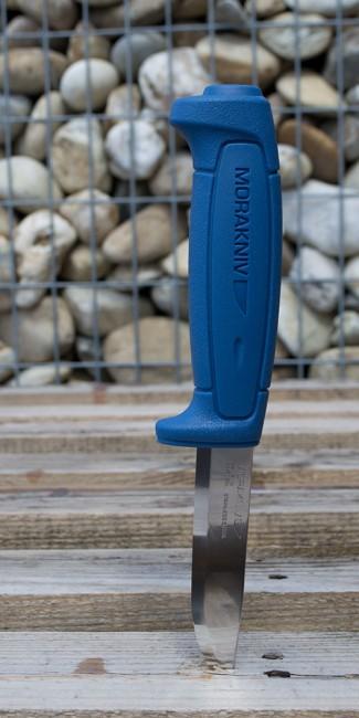 Mora of Sweden Basic 546 nož, plav
