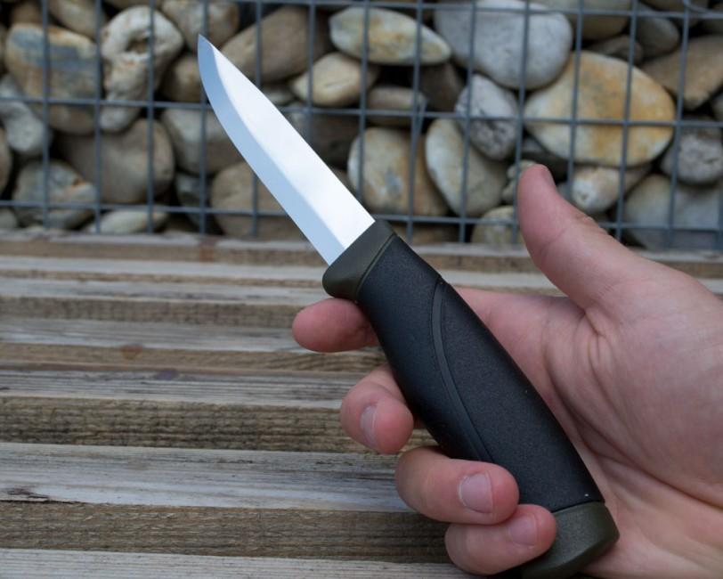 Mora of Sweden Companion HeavyDuty nož MG, maslinasto zeleni