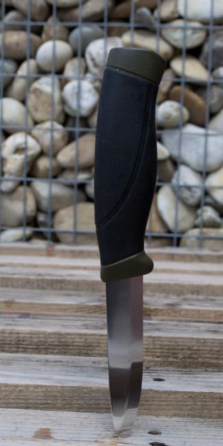 Mora of Sweden Companion HeavyDuty nož MG, maslinasto zeleni