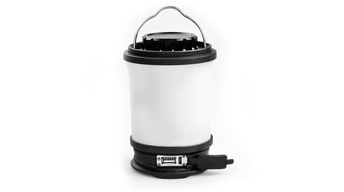 Fenix CL30R lampa punjiva 650 lumena