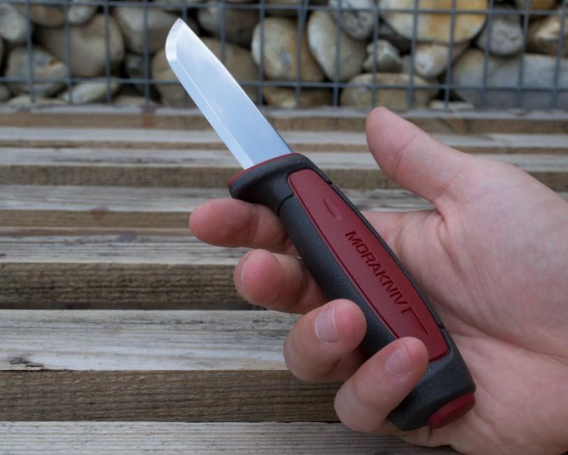 Mora of Sweden Pro C nož carbon, crveni
