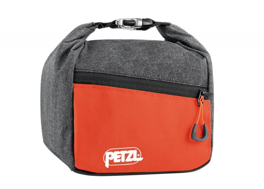 Petzl SAKAB vrećica za magnezij za bouldering, siva