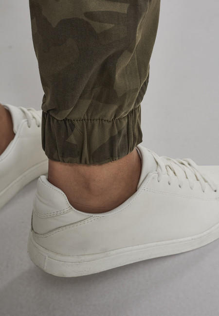 Urban Classics ženske jogging hlače, Olive camo