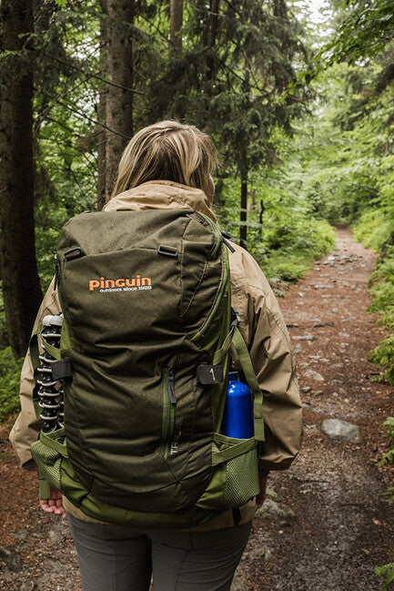 Pinguin Trail 42 ruksak Nylon, 42 L, crni