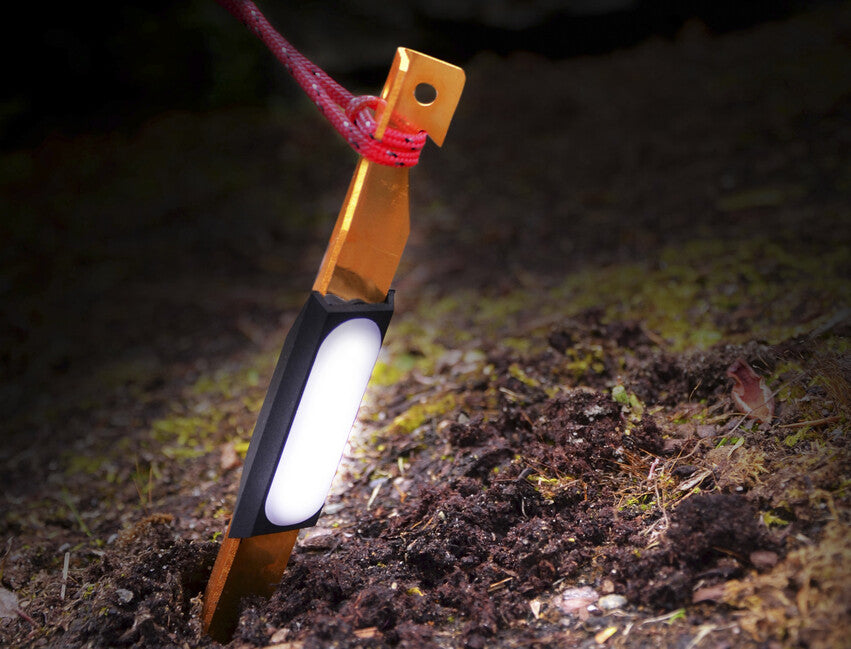 UCO šatorski klin s LED 23 cm, 4 kom