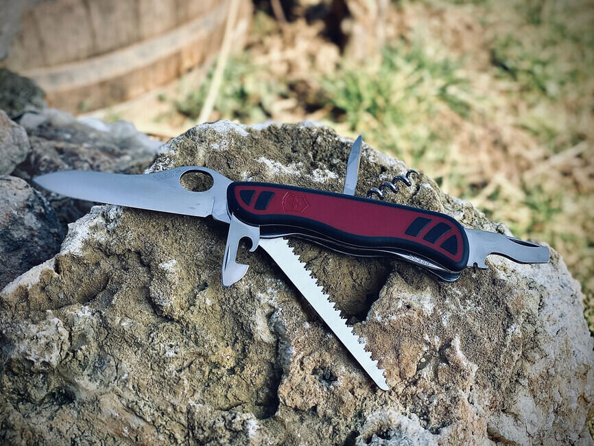 Victorinox Forester džepni nož VX, crveno-crni, 111mm